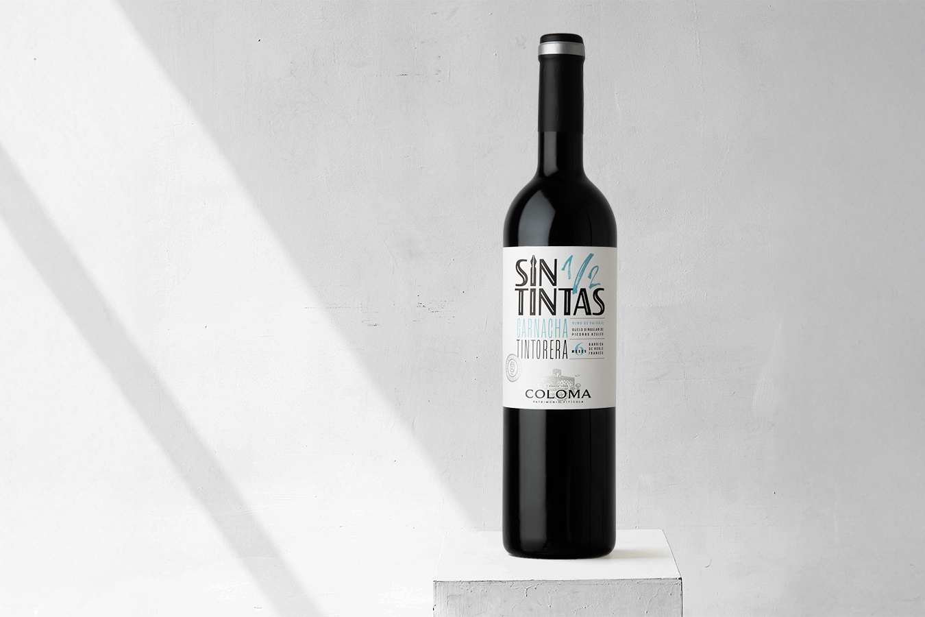 Diseño de packaging para vino Sin Medias Tintas - Eva Arias Graphic Studio