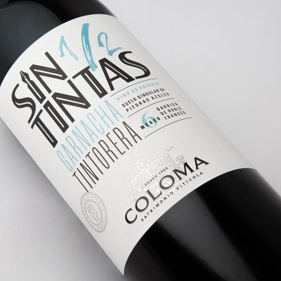Diseño de packaging para vino Sin Medias Tintas - Eva Arias Graphic Studio